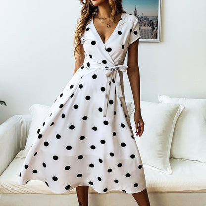 Vestido con estampado de lunares y detalle de lazo – Estilo casual y moderno de moda